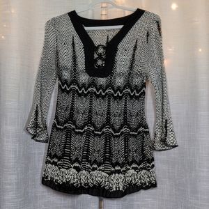 Beautiful flowy blouse